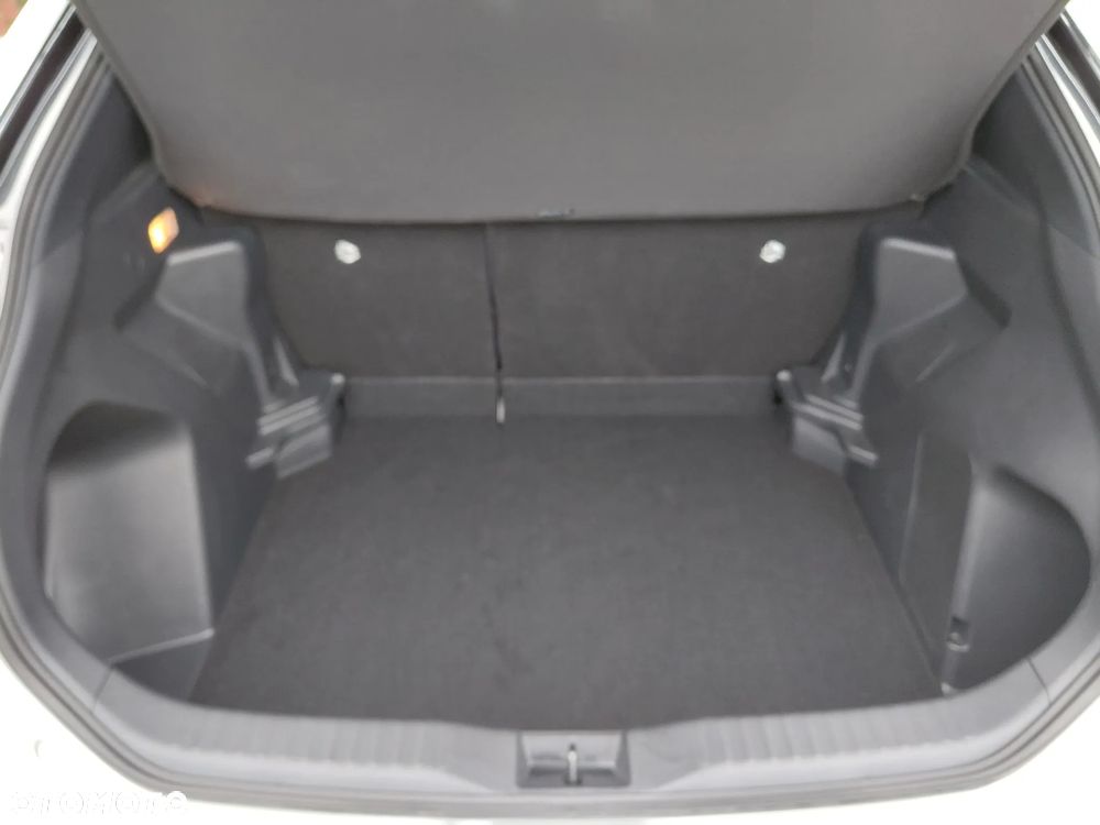 Toyota Yaris Cross - 34