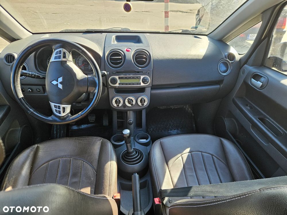 Mitsubishi Colt 1.3 Inform EU5 - 8