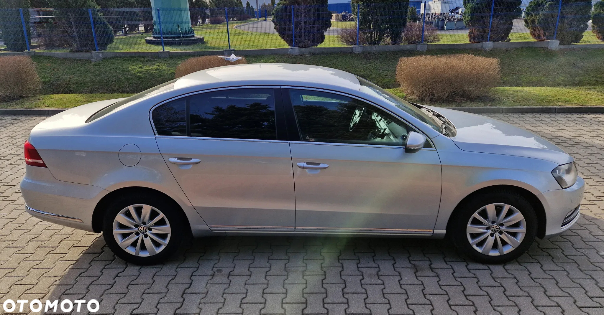 Volkswagen Passat - 8