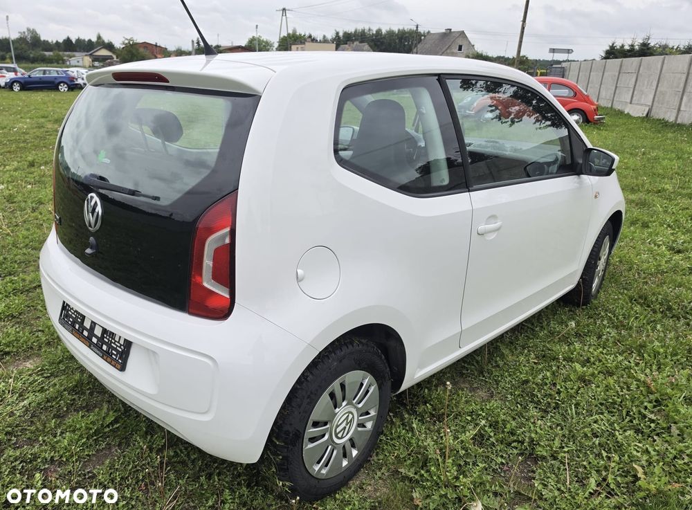 Volkswagen up! United - 6