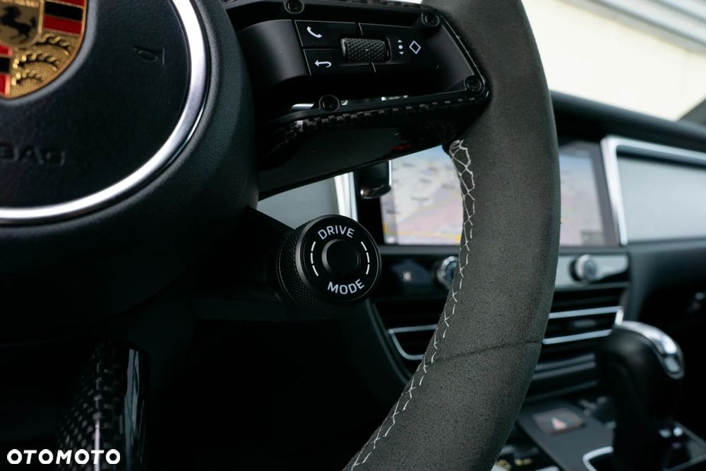 Porsche Macan S - 31