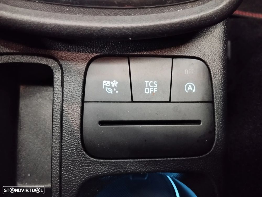 Ford Puma 1.0 EcoBoost MHEV ST-Line X - 31