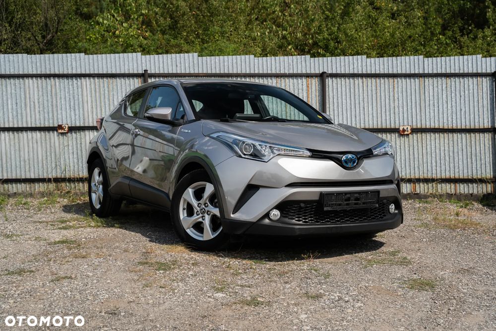 Toyota C-HR Business-Edition - 4