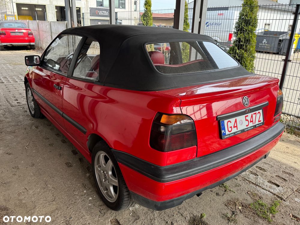 Volkswagen Golf - 6