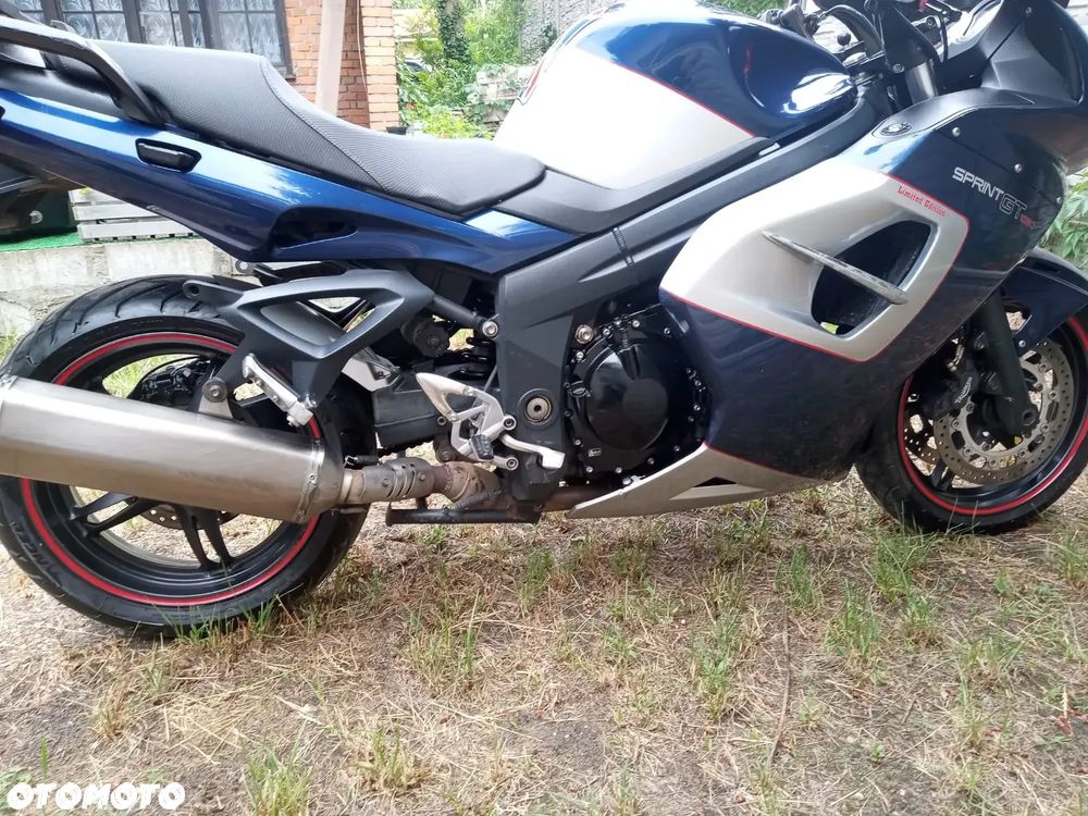 Triumph Sprint - 3