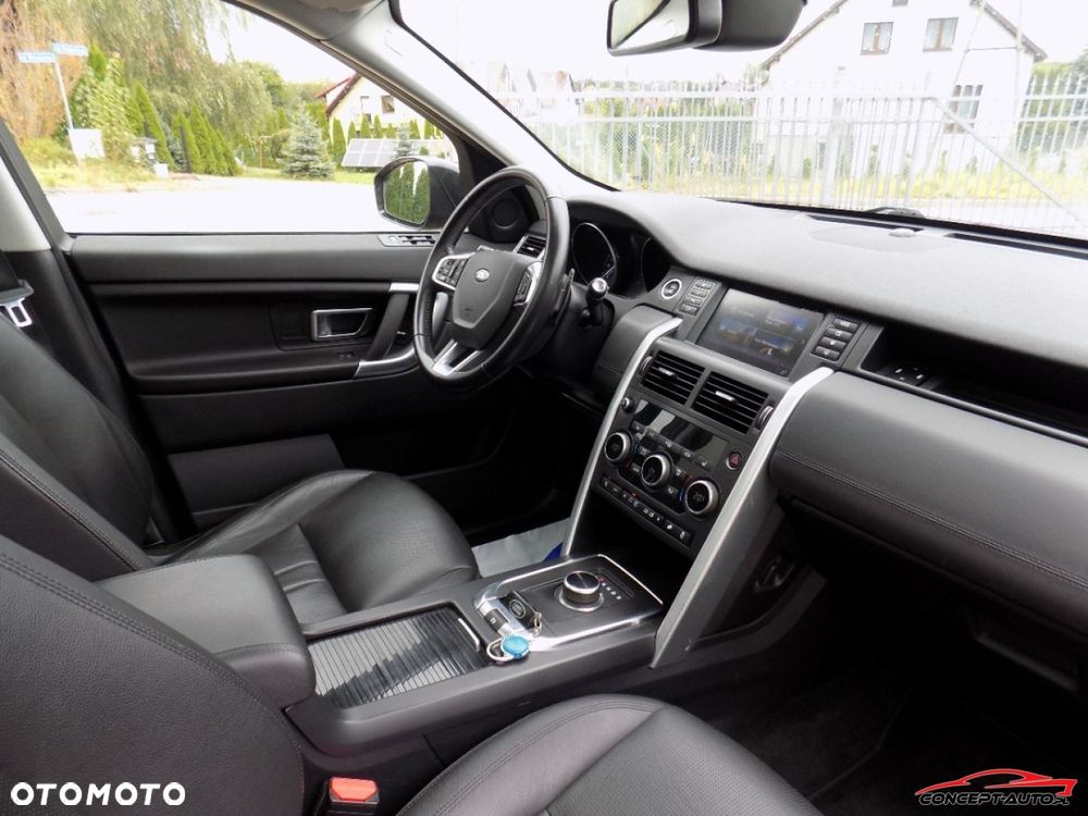 Land Rover Discovery Sport - 24