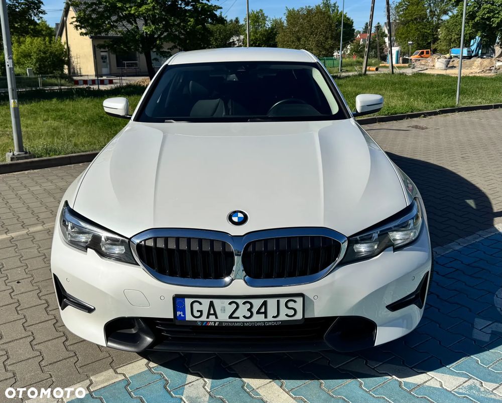 BMW Seria 3 318i Sport Line - 8