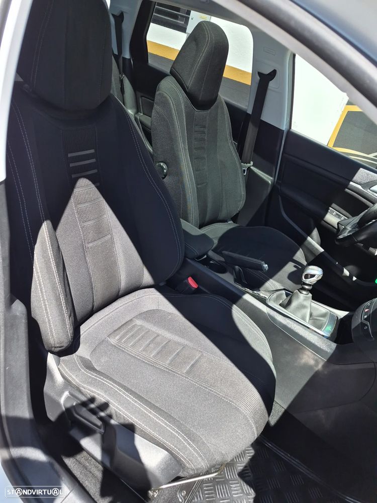 Peugeot 308 SW 1.6 BlueHDi Allure J17 - 23