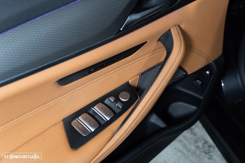 BMW 530 e iPerformance Pack M - 33