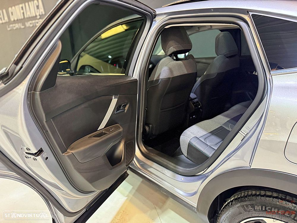 Citroën C4 X 1.2 PureTech Shine Pack EAT8 - 16