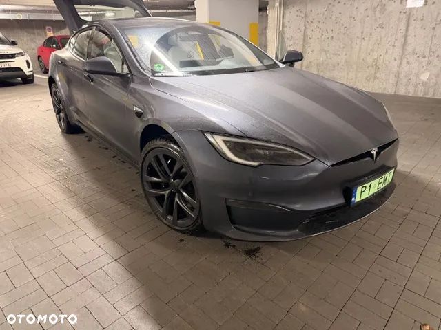 Tesla Model S - 2