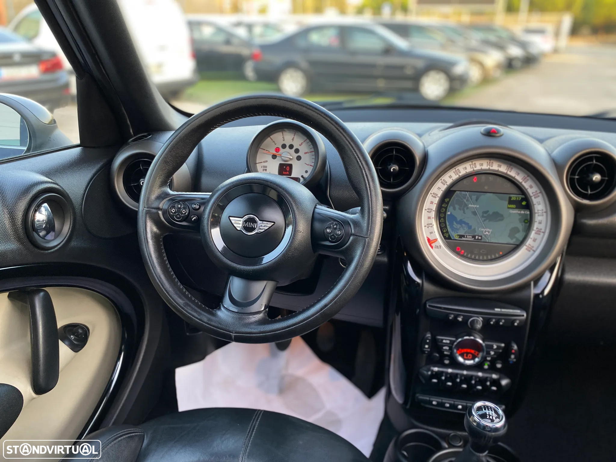 MINI Countryman Cooper D ALL4 - 24