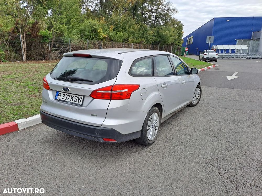 Ford Focus 1.0 EcoBoost Trend Edition - 4