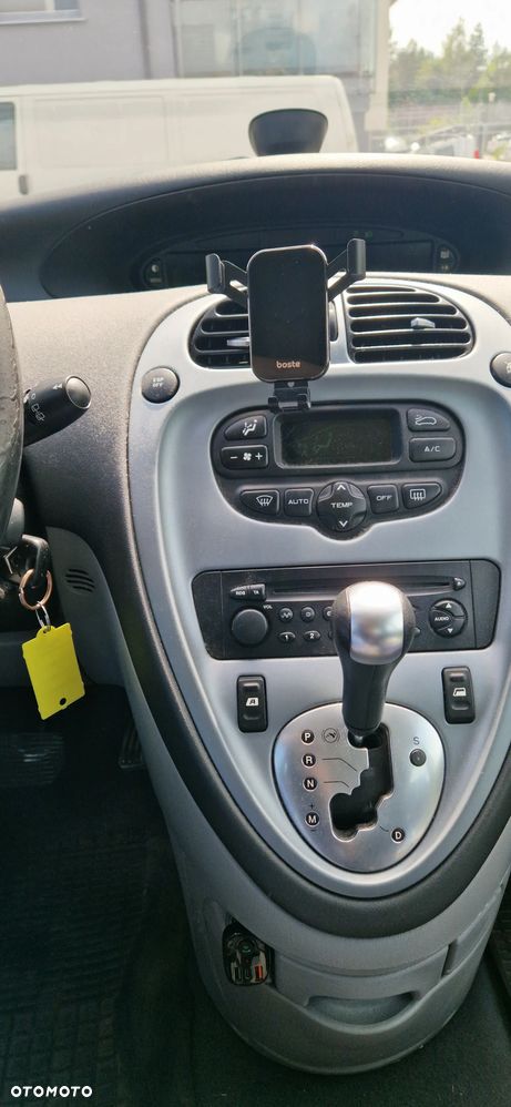 Citroën Xsara Picasso 2.0 16V Exclusive - 10