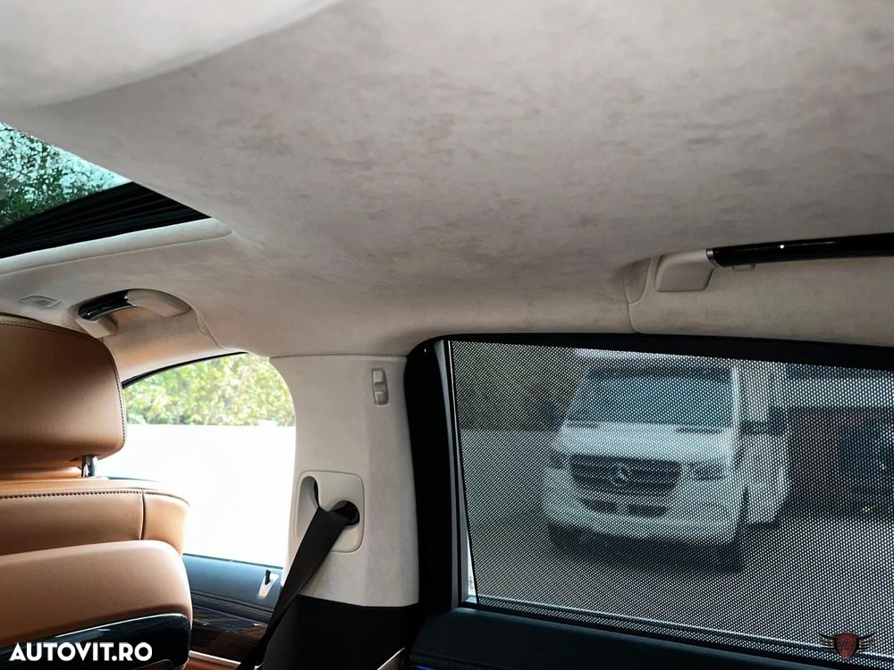 BMW Seria 7 730d xDrive MHEV - 19