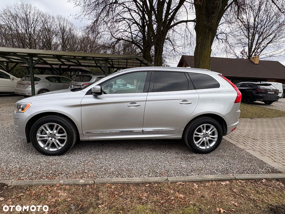 Volvo XC 60 T4 Momentum - 5