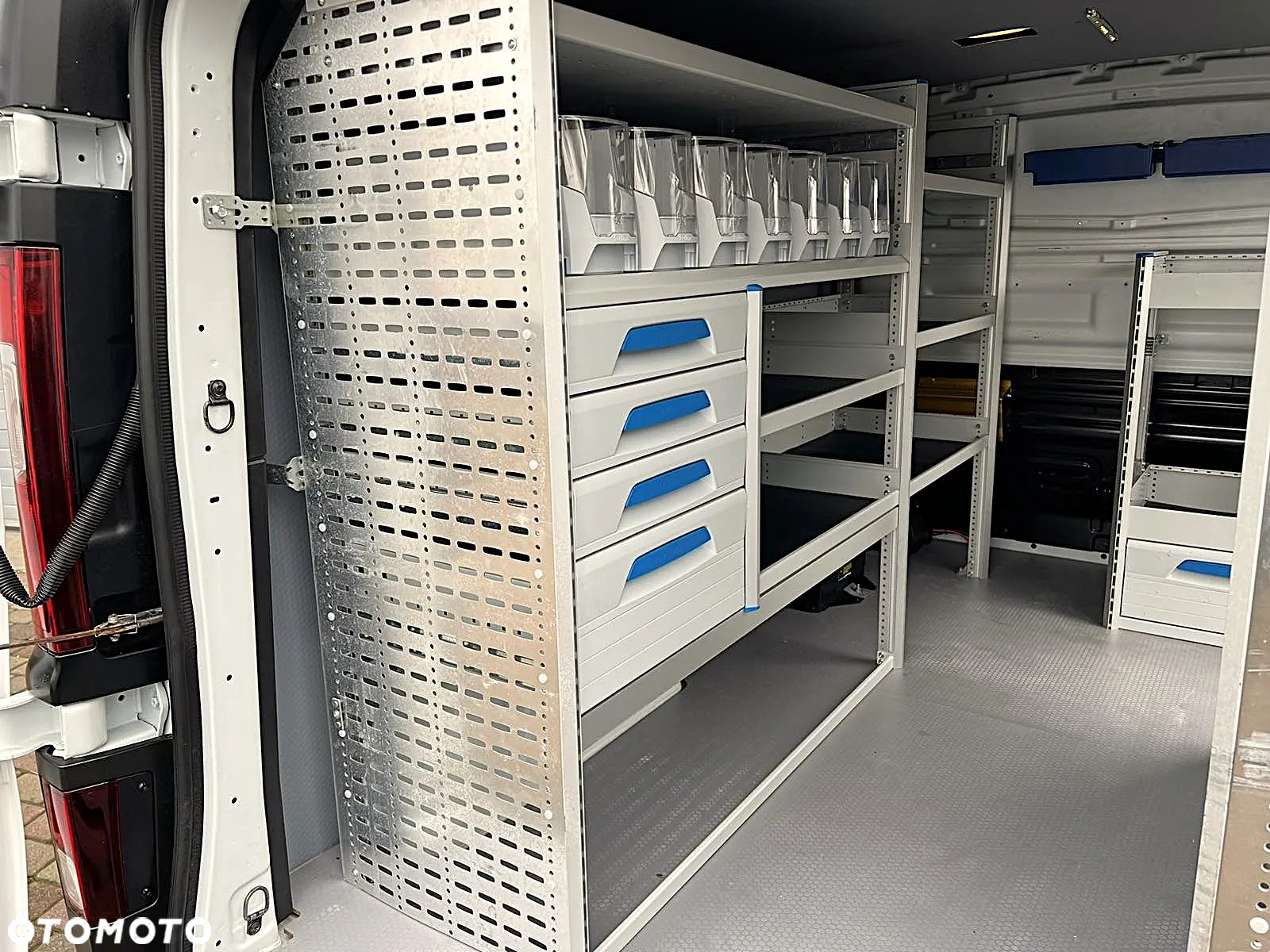 Renault Trafic Warsztat Sortimo - 11