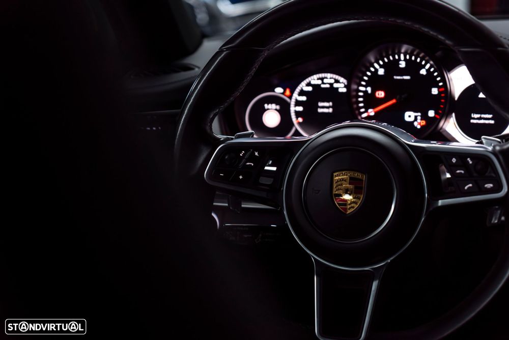 Porsche Panamera 4 S - 19