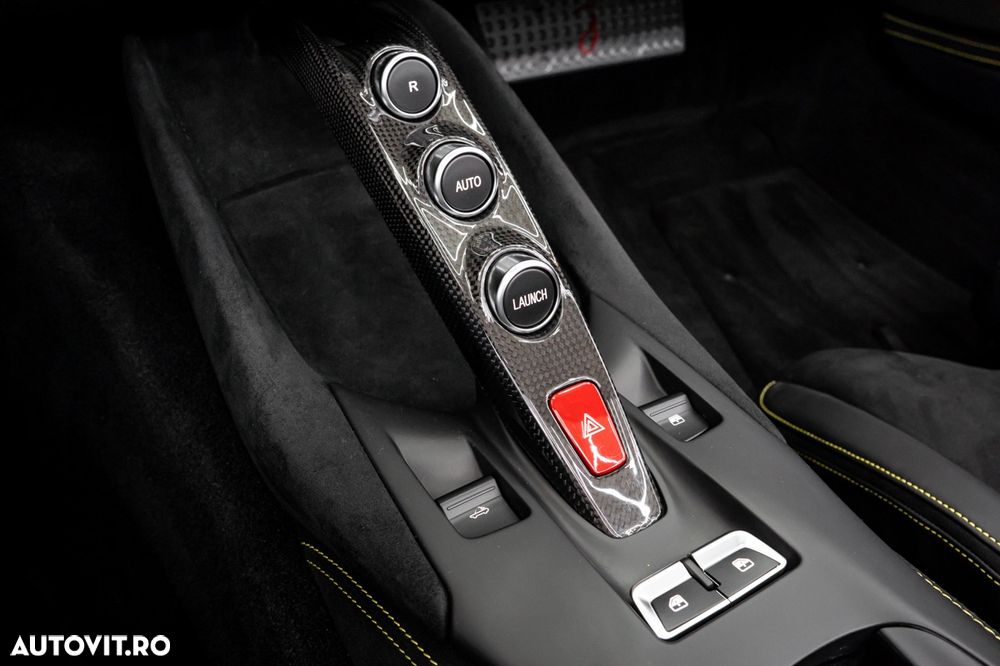 Ferrari 812 - 32