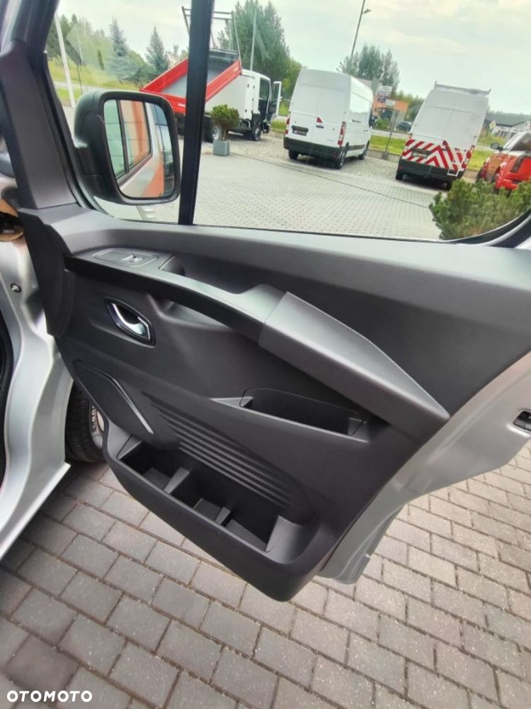 Renault Trafic - 24