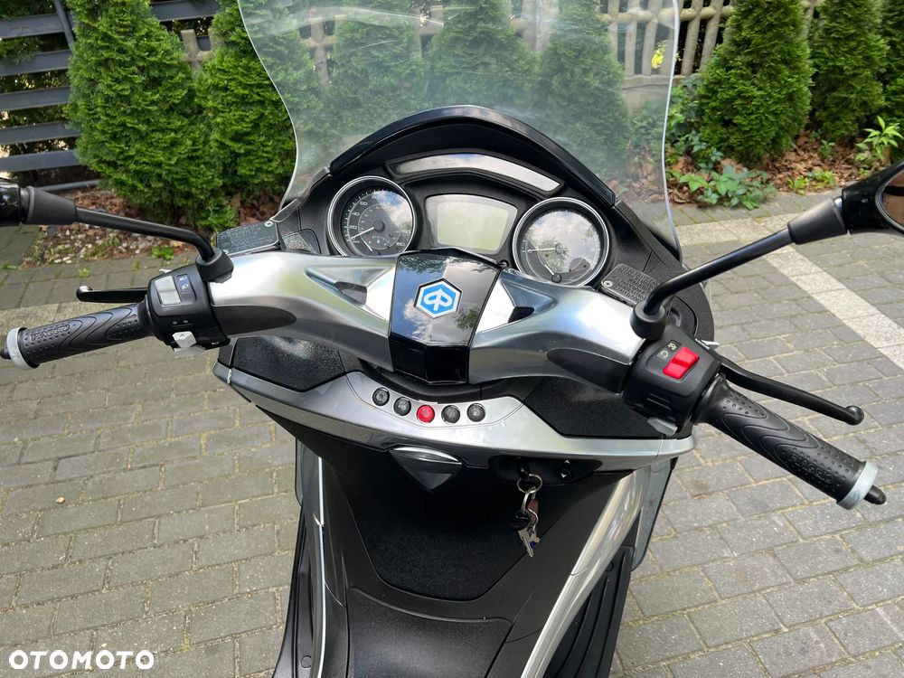 Piaggio X10 - 9
