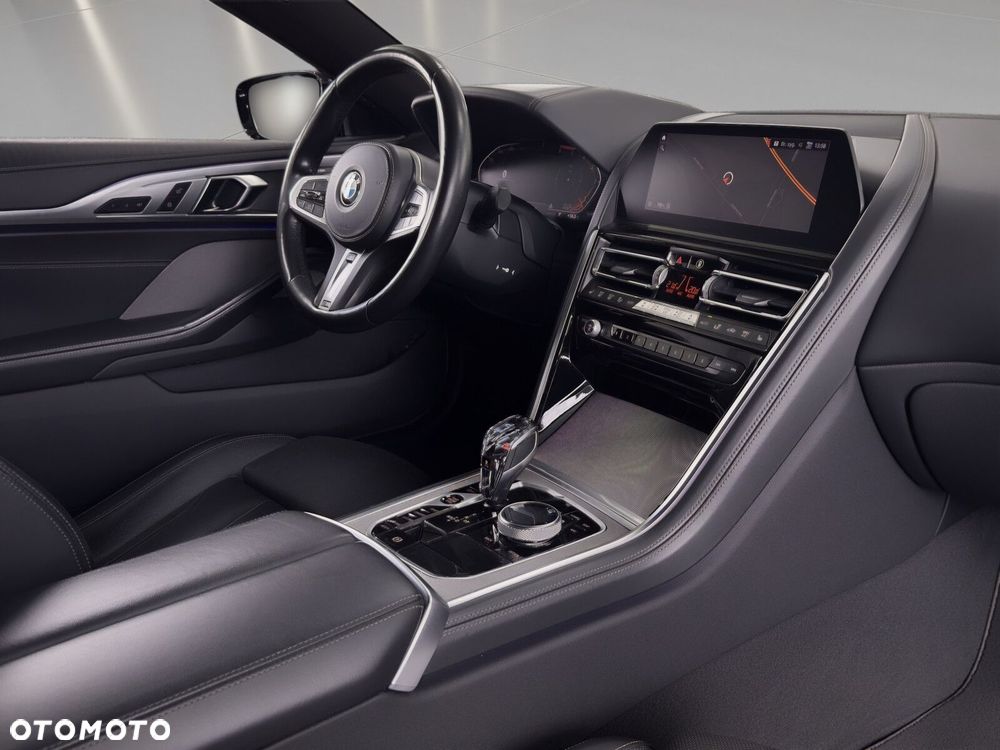 BMW Seria 8 - 20