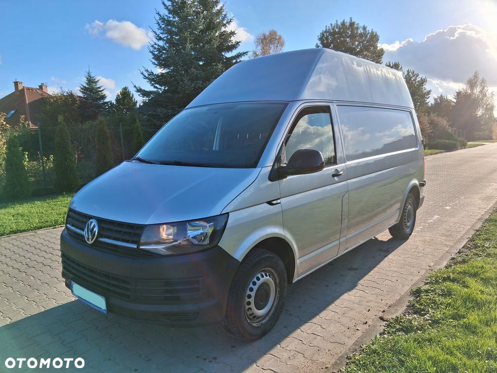 Volkswagen Transporter - 24