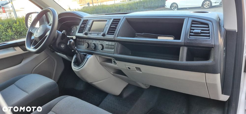Volkswagen Transporter - 23