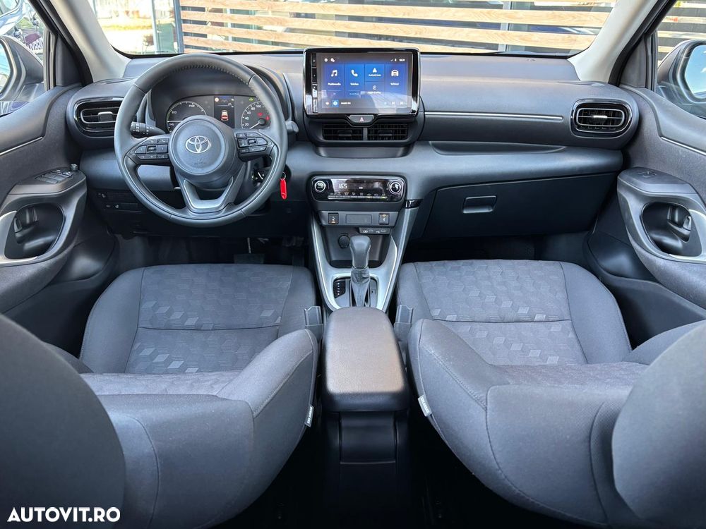 Toyota Yaris 1.5 VVT-i HSD Active - 8