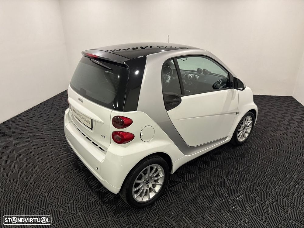 Smart ForTwo Coupé 0.8 cdi Passion 54 - 21