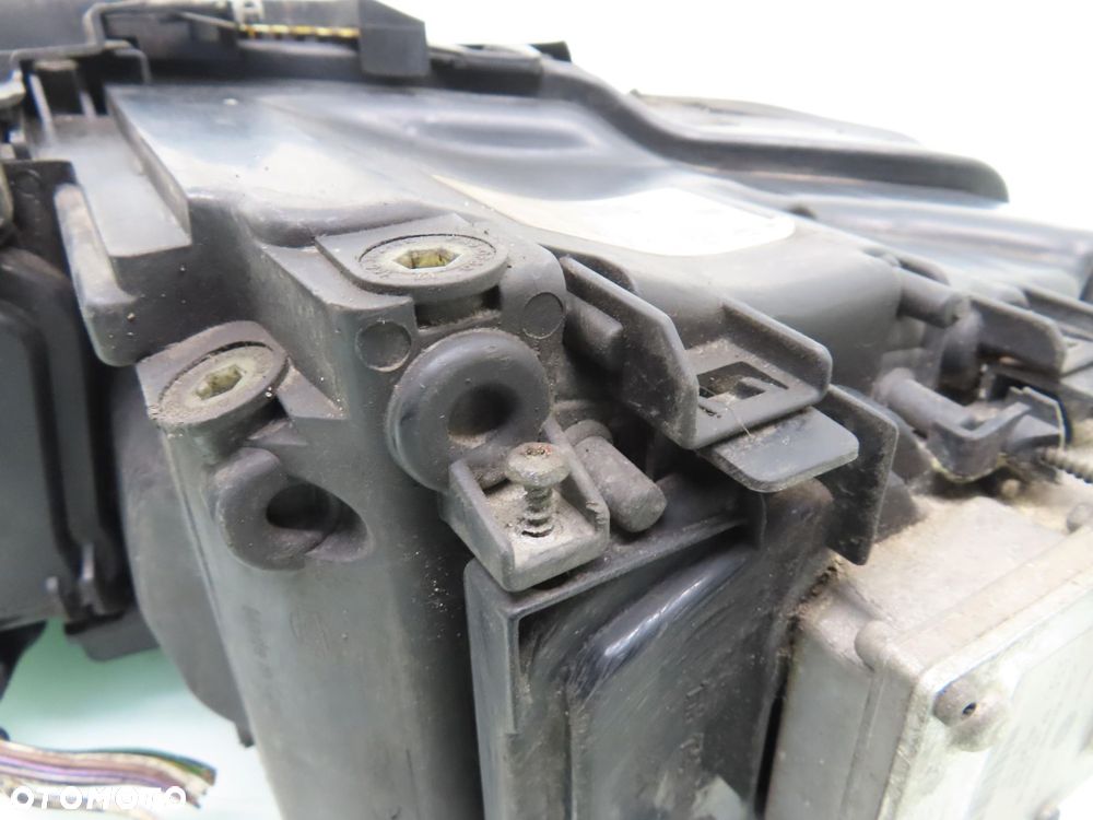 LAMPA PRAWA PRZEDNIA BI-XENON AUDI A8 D3 4E0941030R 1ZS00854066 4E0907813 - 6