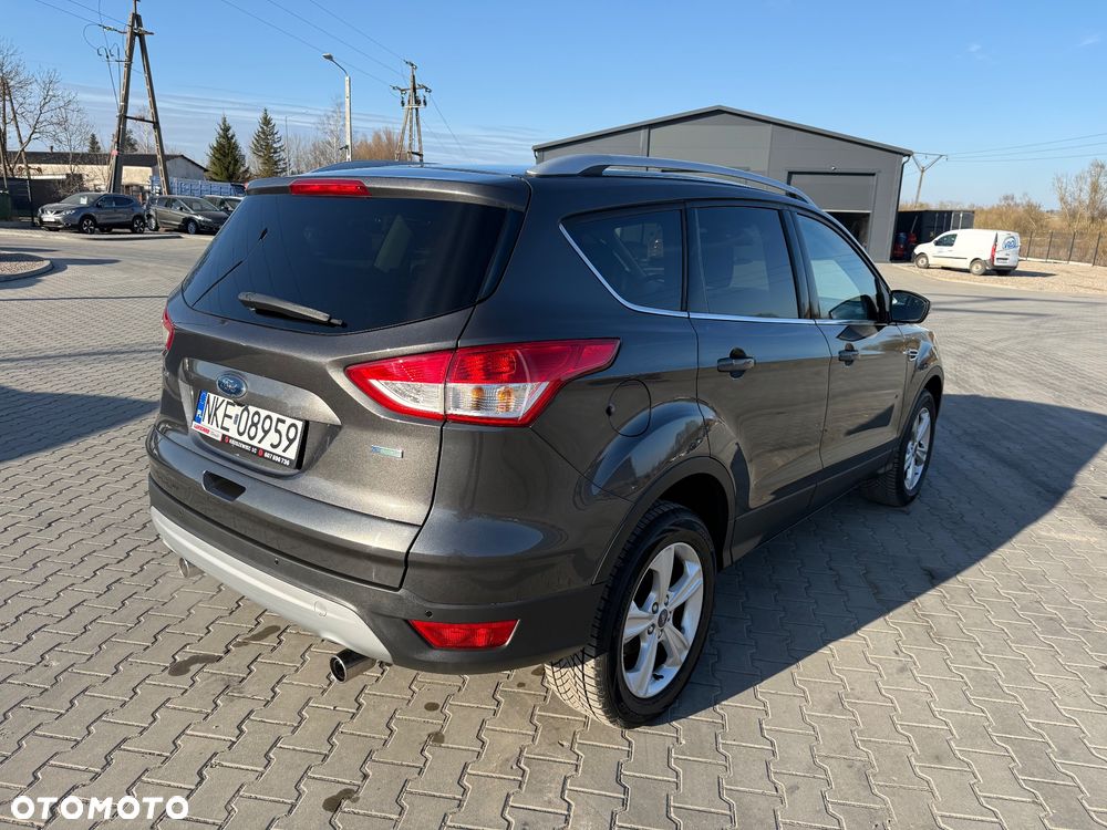 Ford Kuga 1.5 EcoBoost 2x4 Titanium - 9