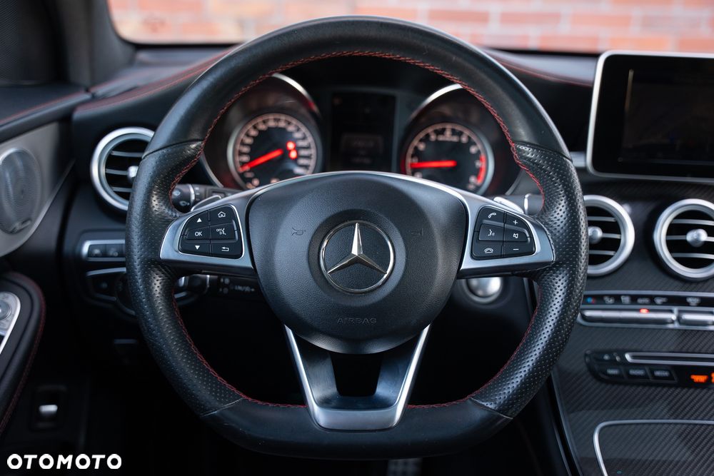 Mercedes-Benz GLC - 30