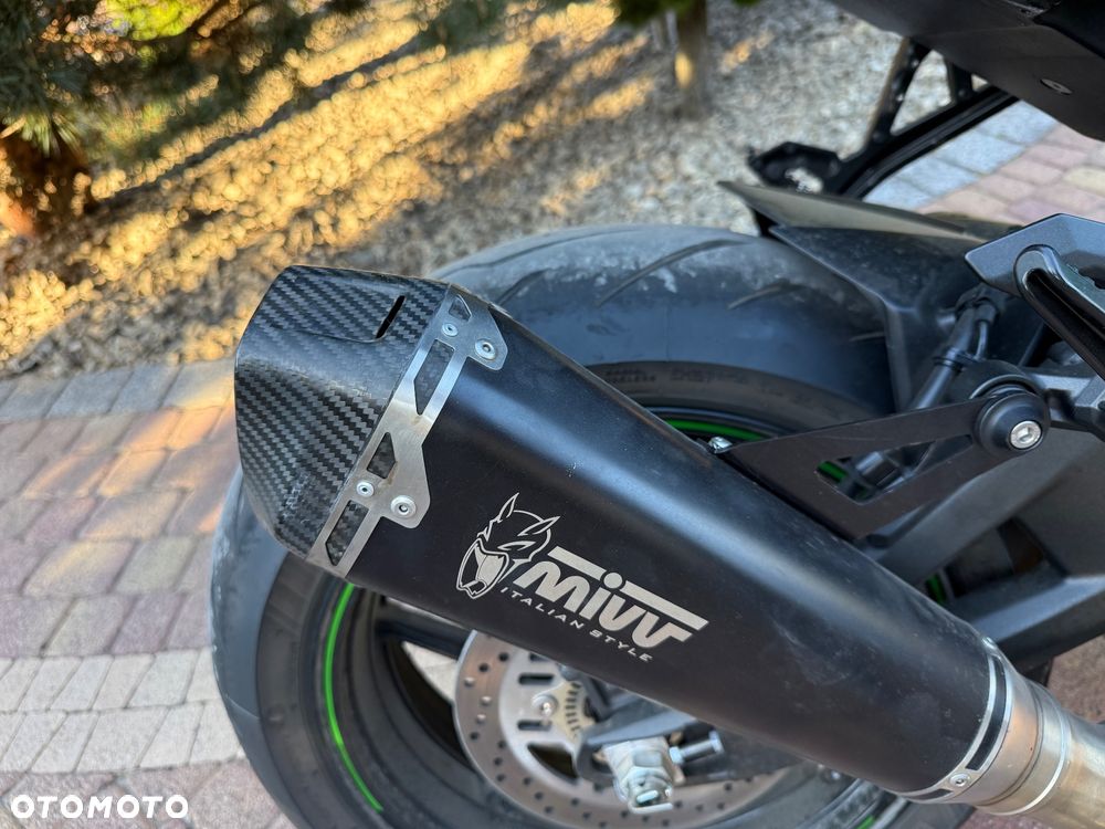 Kawasaki H2 - 6