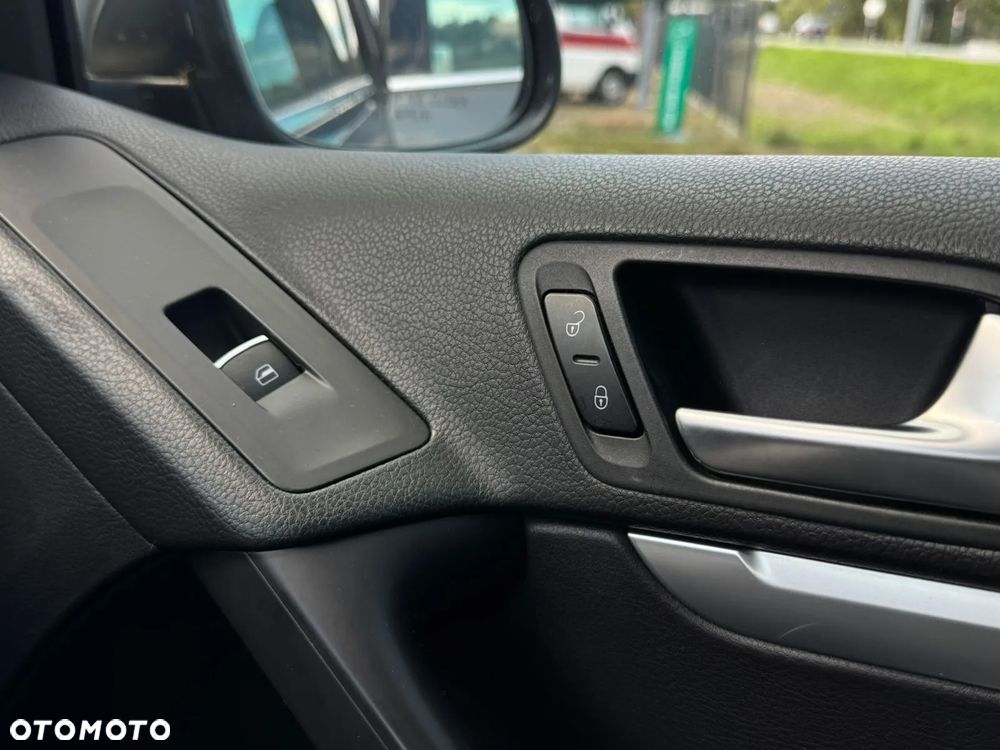 Volkswagen Tiguan - 20