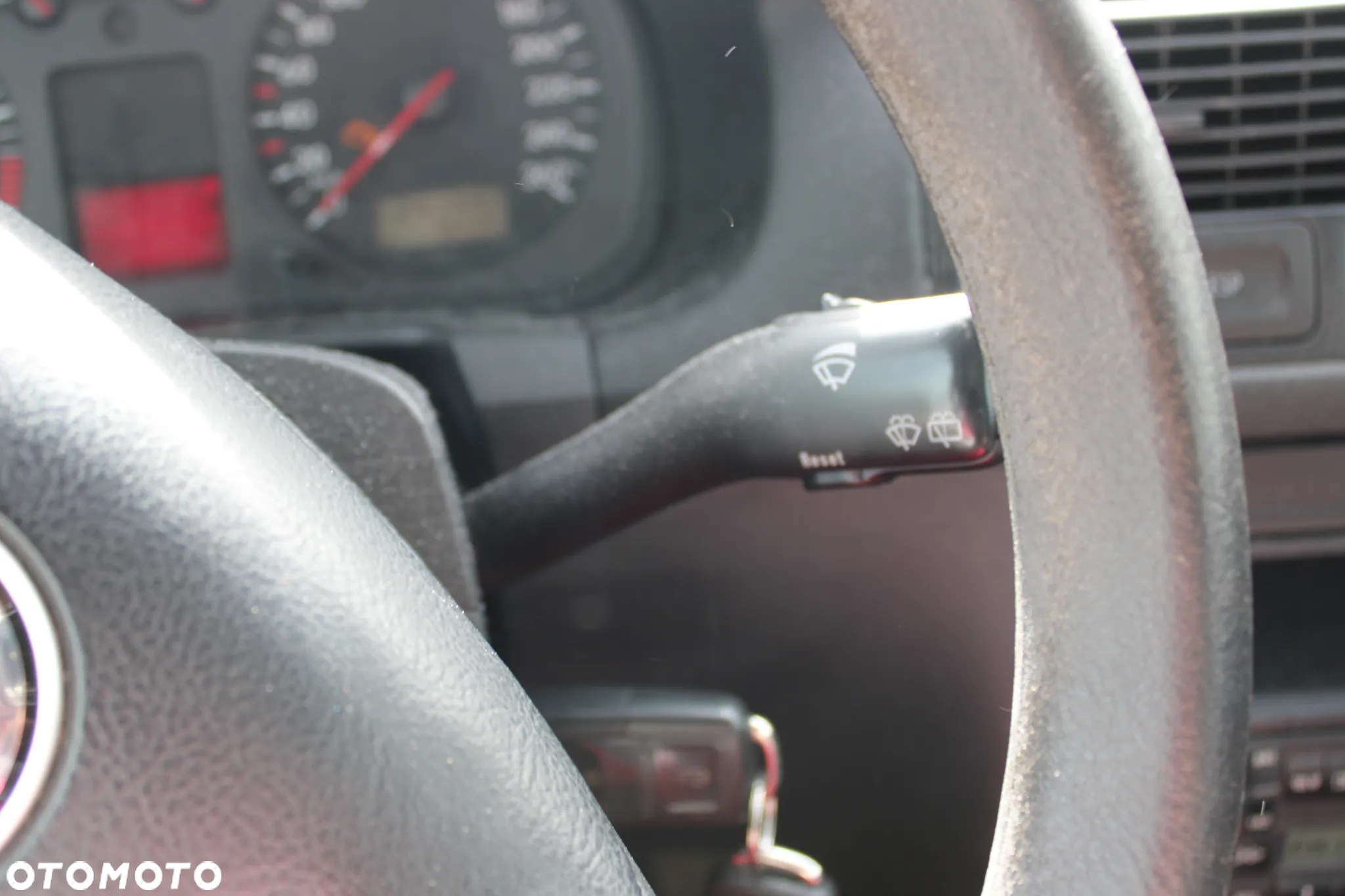 Volkswagen Golf IV 2.0 Highline - 28