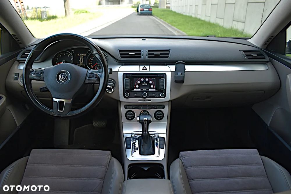 Volkswagen Passat - 6