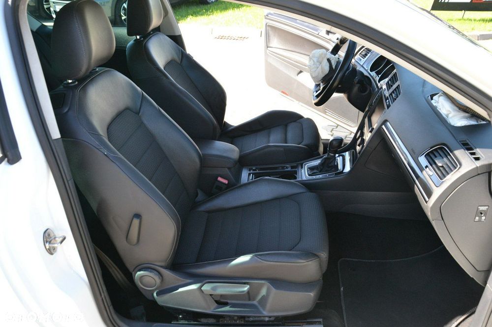 Volkswagen Golf - 15