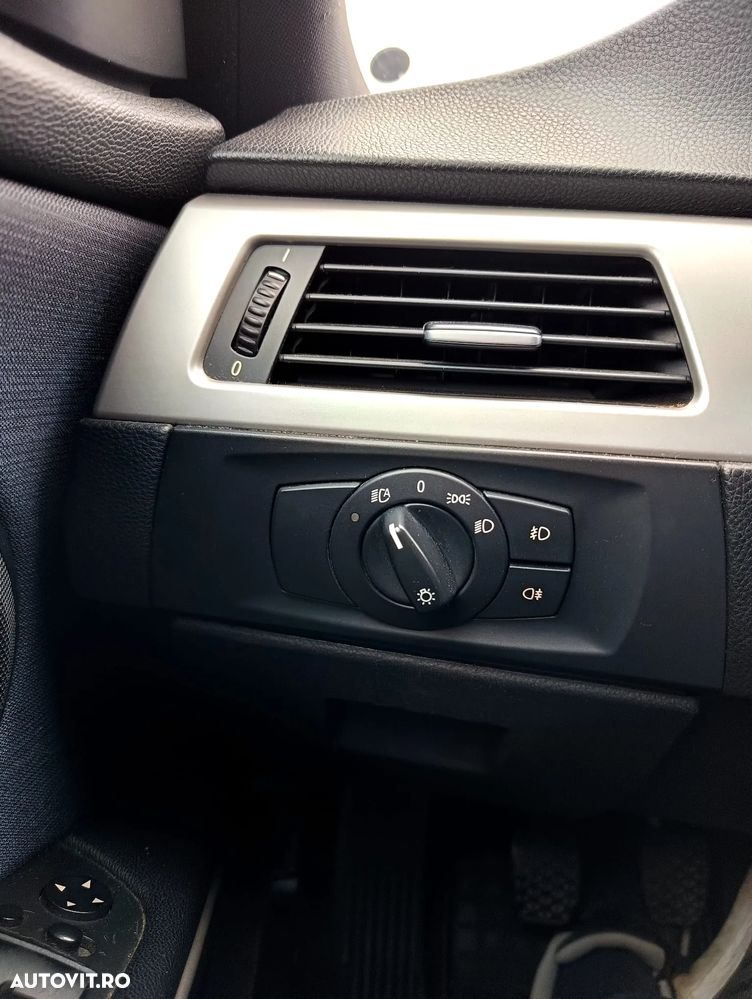 BMW Seria 3 320d DPF Touring Edition Fleet - 17