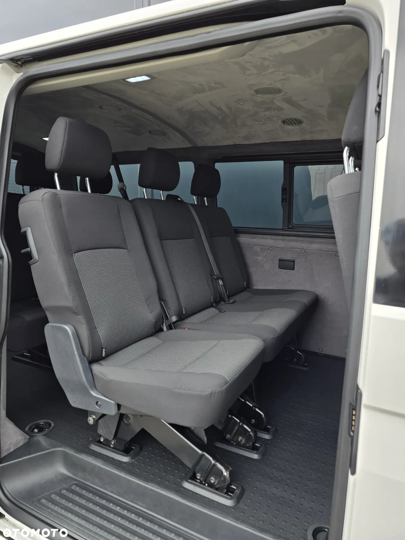 Volkswagen Transporter Kombi T6.1 TDI L2H1 DSG - 14