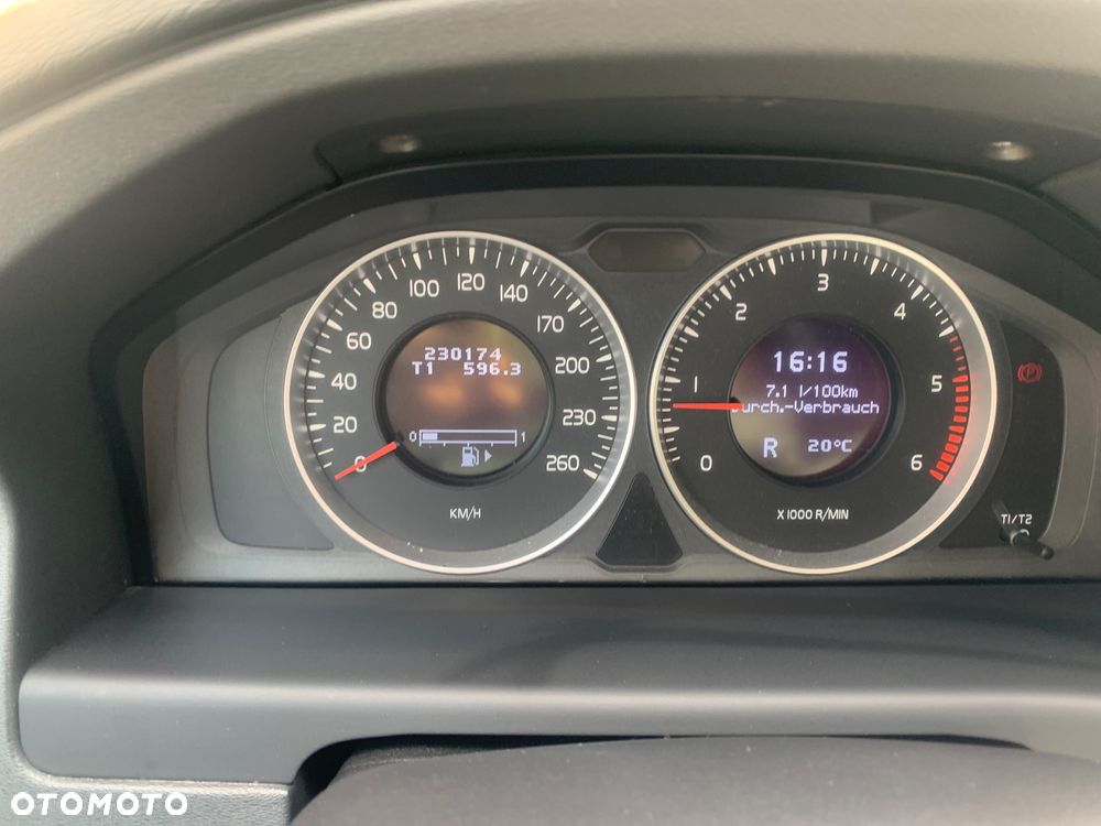 Volvo V70 - 10