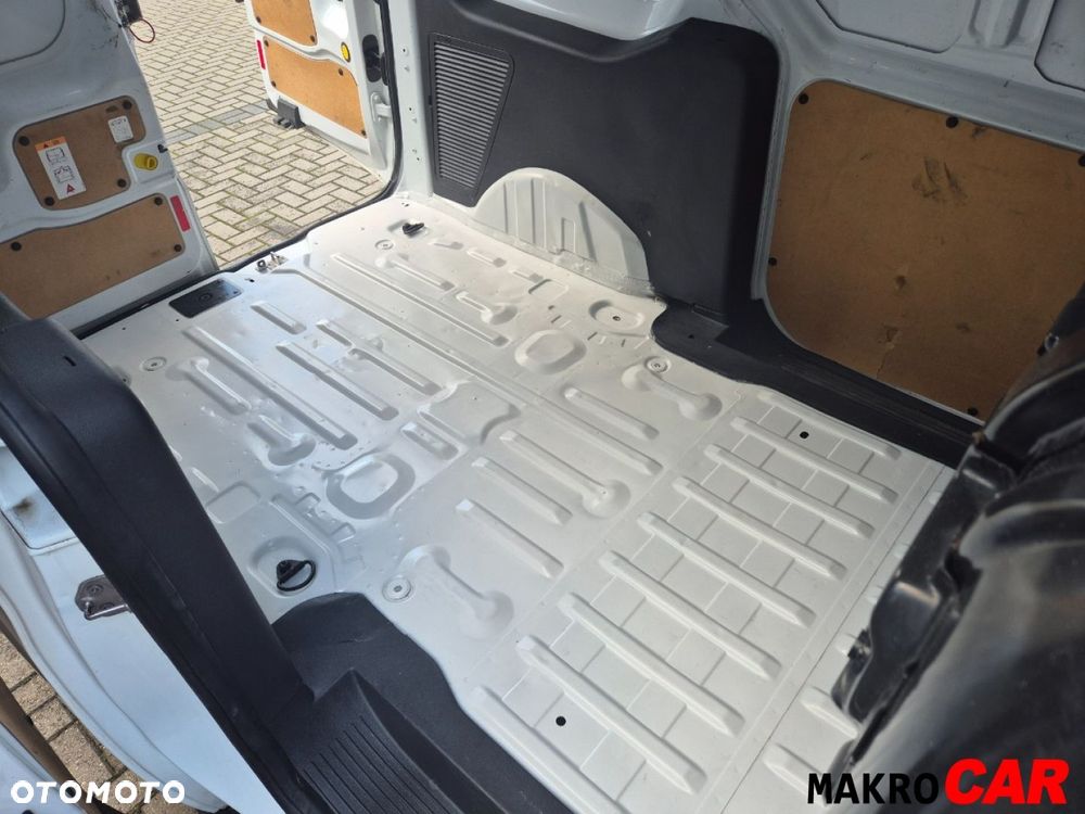 Ford Transit Connect - 15