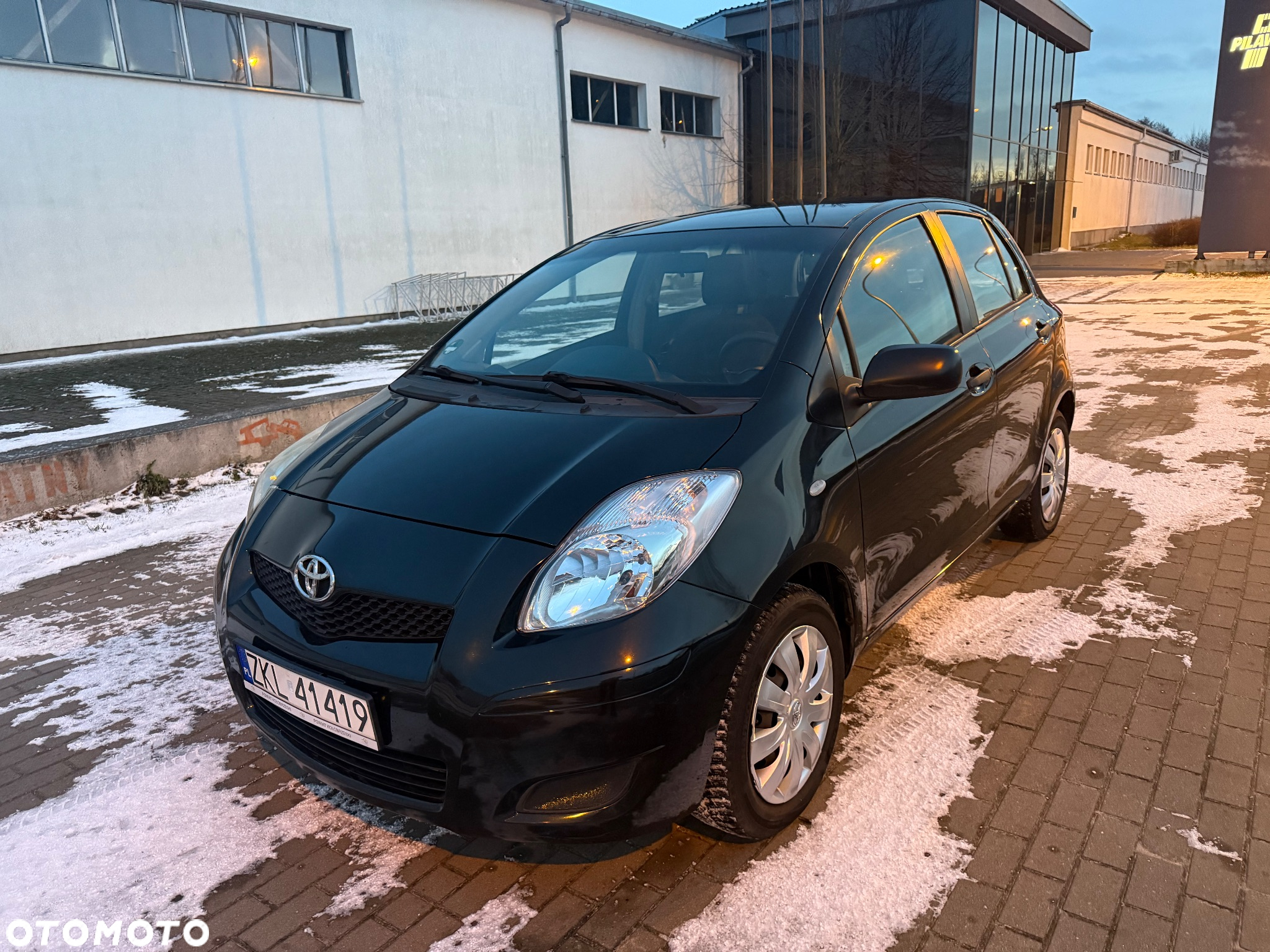 Toyota Yaris - 14