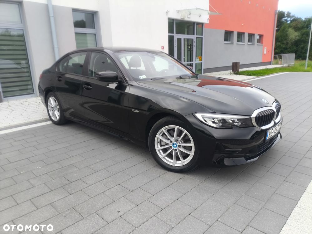 BMW Seria 3 320e - 12