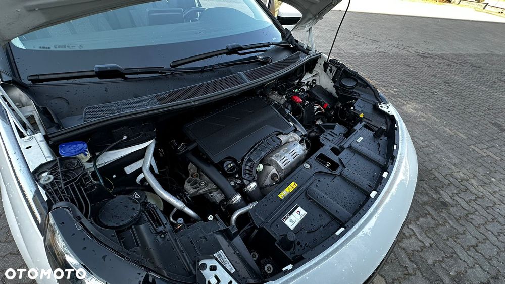 Peugeot 3008 1.2 PureTech GPF Allure S&S - 21