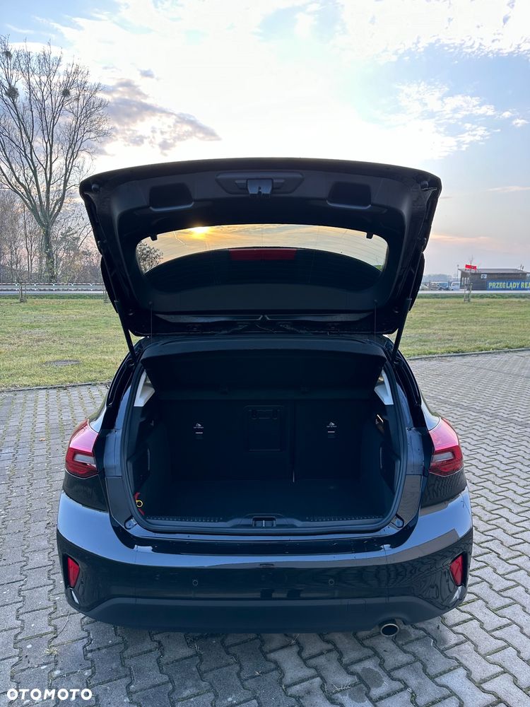 Ford Focus 1.0 EcoBoost Titanium X - 12