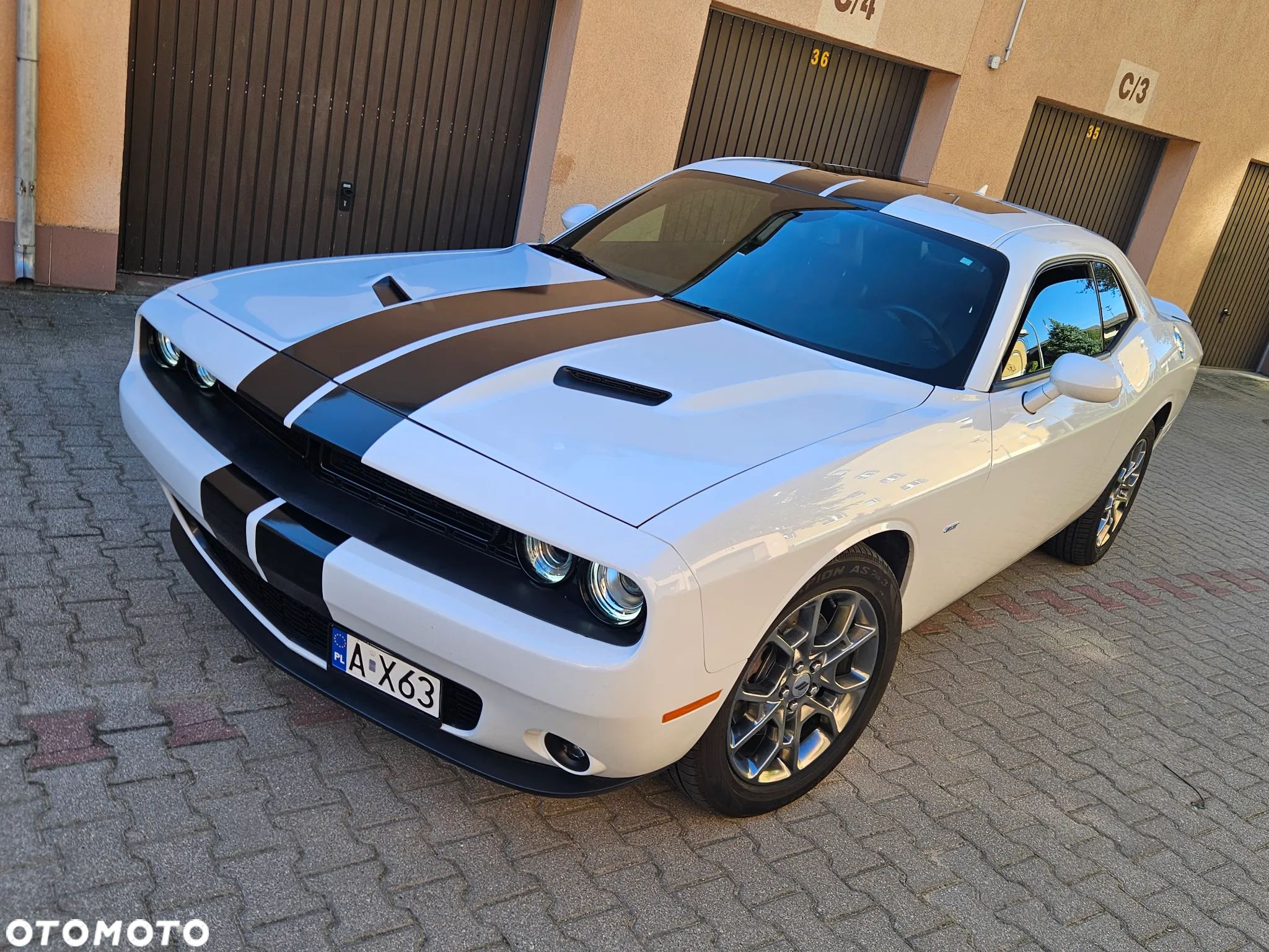 Dodge Challenger Automatik SXT Plus - 1