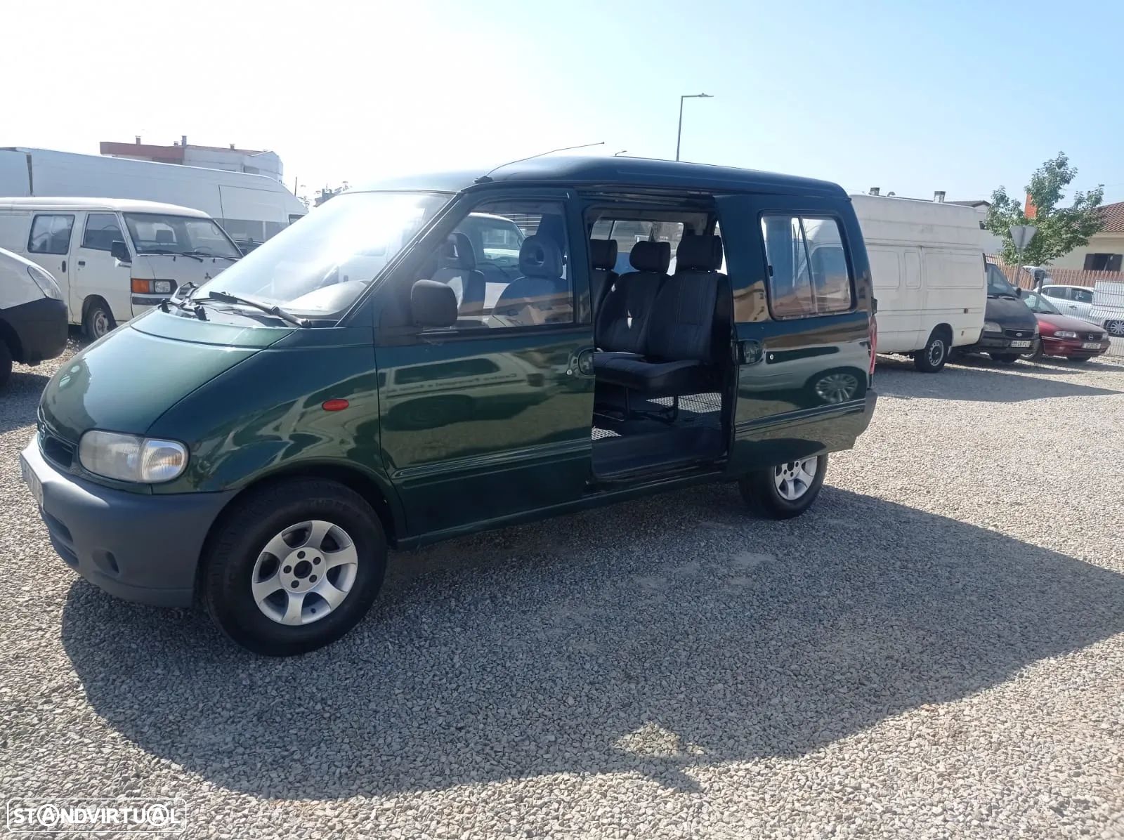 Nissan Vanette - 1