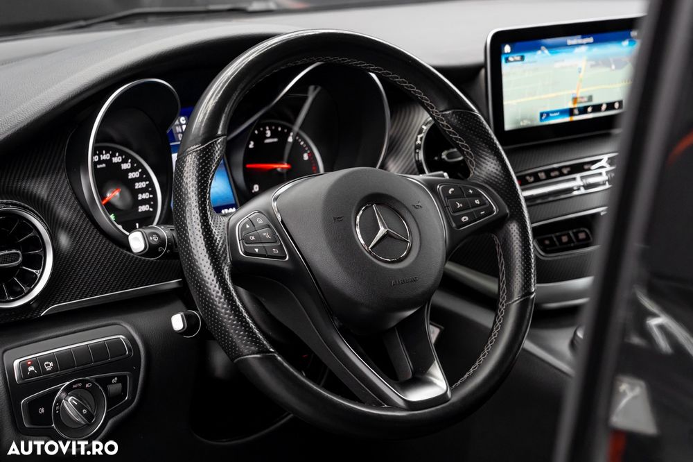 Mercedes-Benz V 300 d 237 CP RWD 9AT - 29