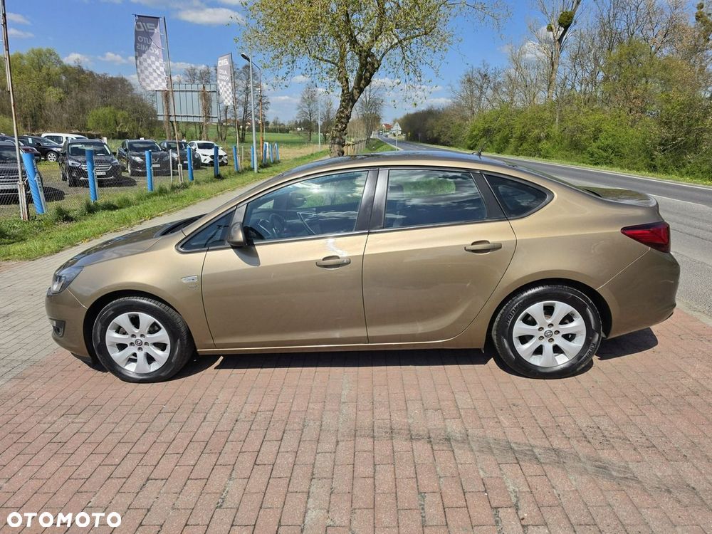 Opel Astra - 3